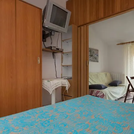 Cosy Studio-Apartment Near The Sea Banjole Exterior photo